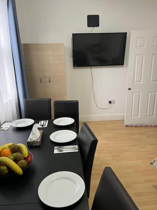 001- Lovely 3-Bedroom Very Close To Oxford Street Лондон Екстер'єр фото