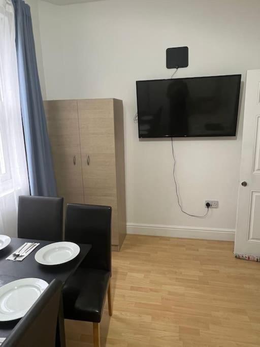 001- Lovely 3-Bedroom Very Close To Oxford Street Лондон Екстер'єр фото