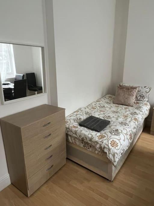 001- Lovely 3-Bedroom Very Close To Oxford Street Лондон Екстер'єр фото