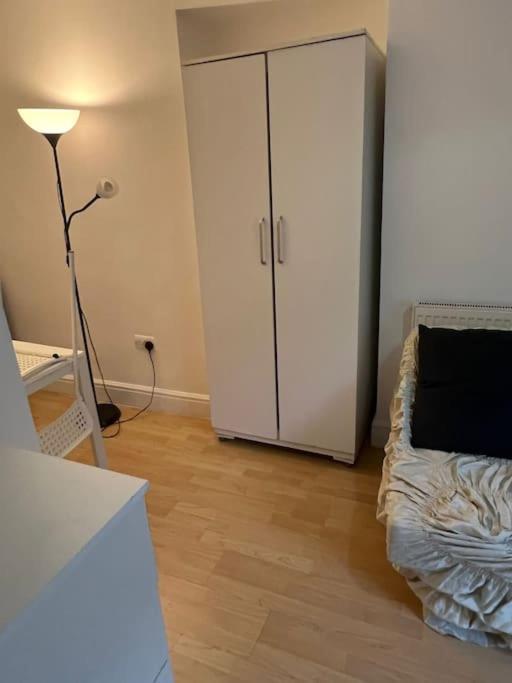 001- Lovely 3-Bedroom Very Close To Oxford Street Лондон Екстер'єр фото